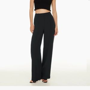 Aritzia Effortless Pant